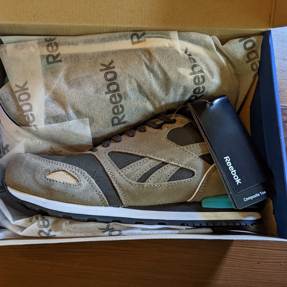 REEBOK Prelaris Sneakers  (NEW in box) Women's 6.5  Mocha suede leather